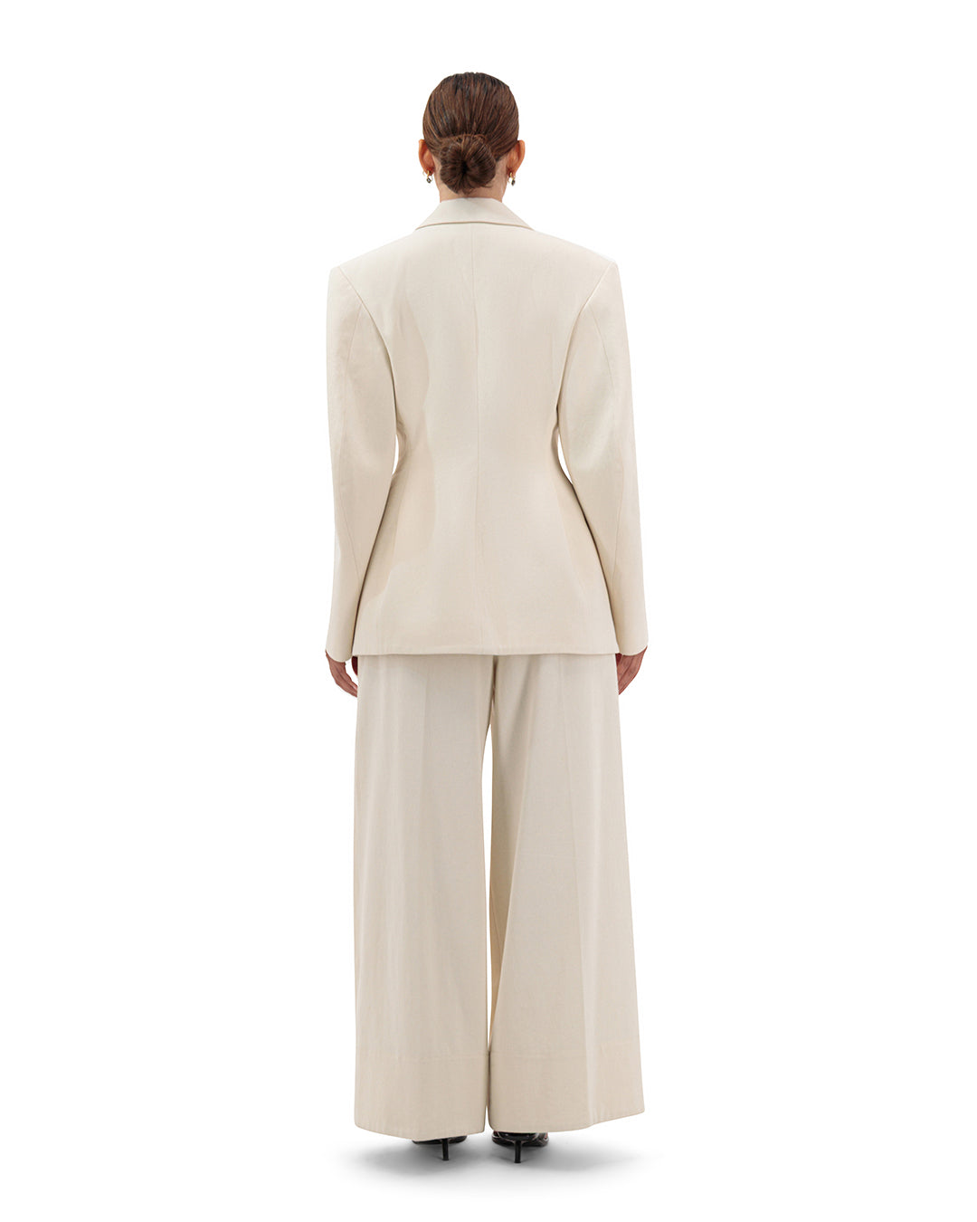 Engineered sleeves hourglass blazer