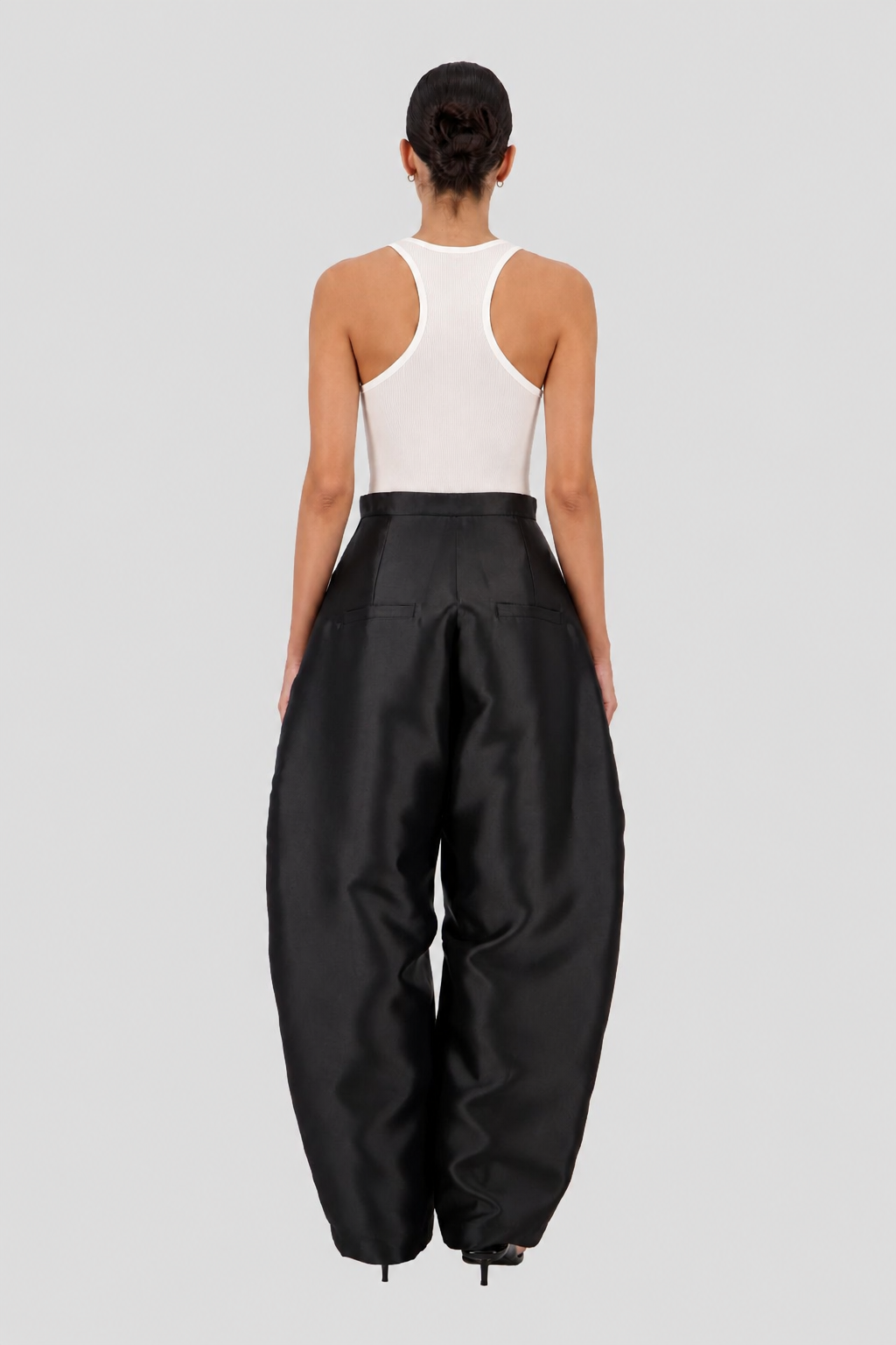 Oval cocoon pants