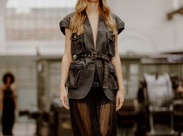 Sleeveless Multi-pocket Belted Denim Blazer