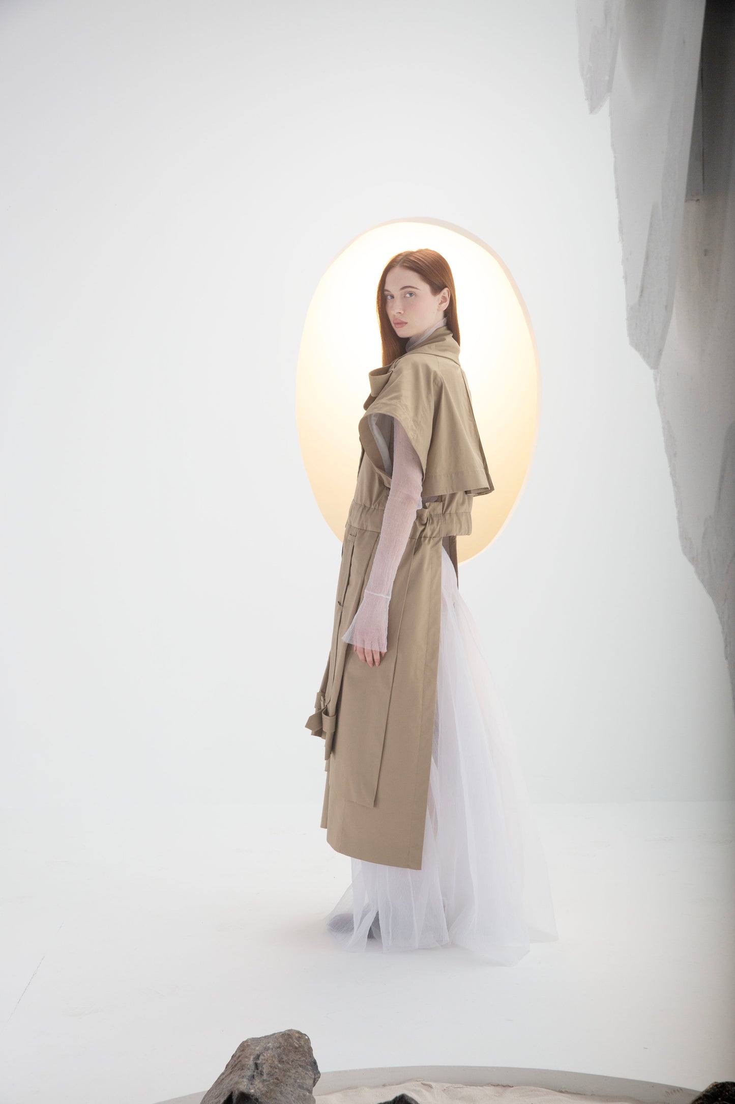 Hybrid Backless Trench
