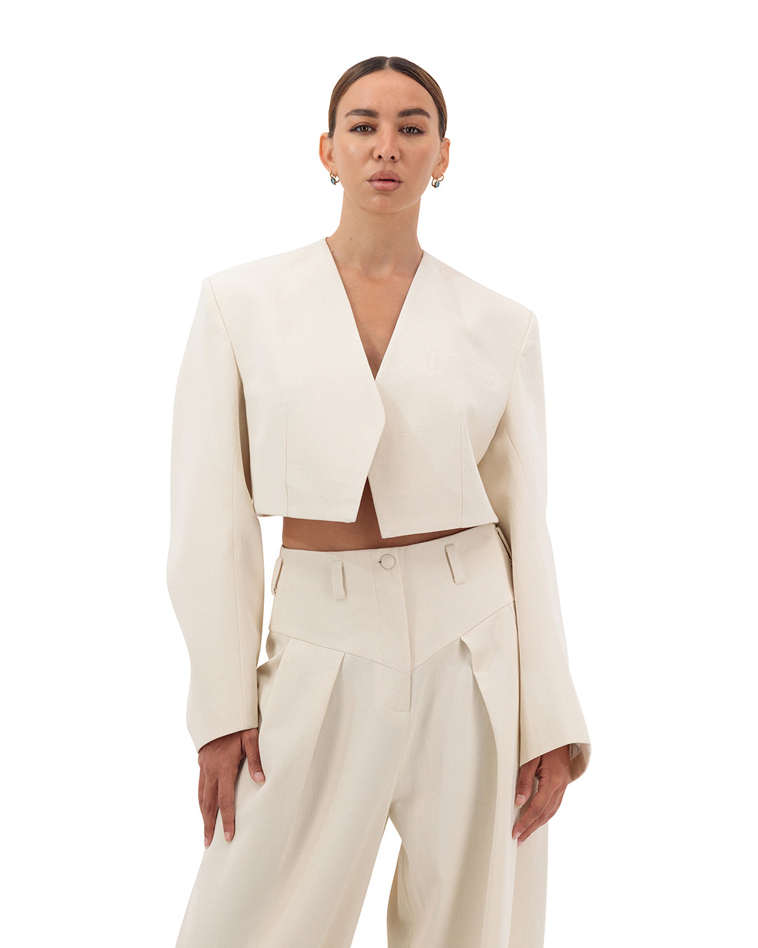 Cropped engineered sleeves blazer