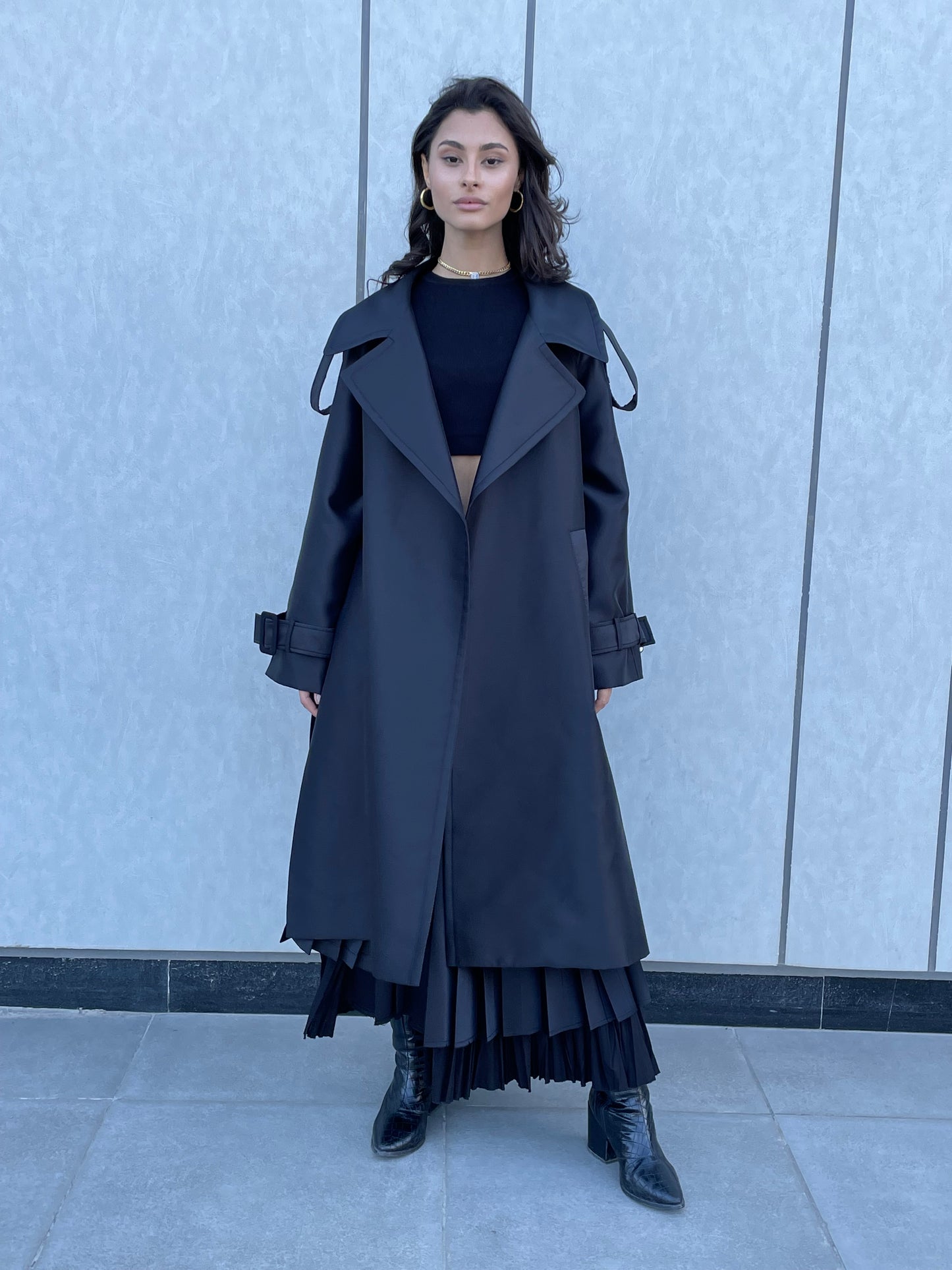Cropped back trench coat