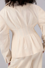 Load image into Gallery viewer, Hourglass Back Pleats Blazer
