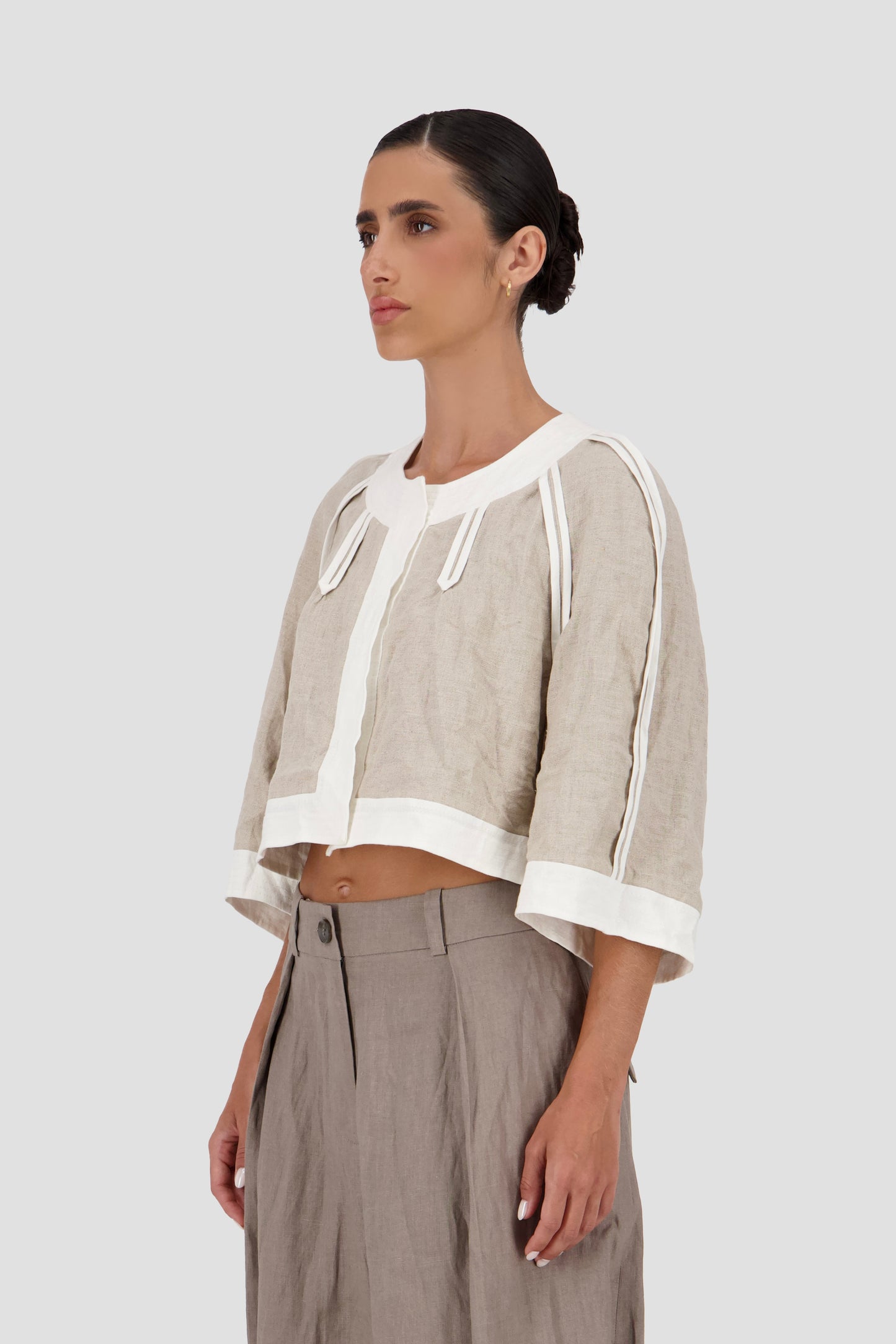 Bound seam cropped jacket