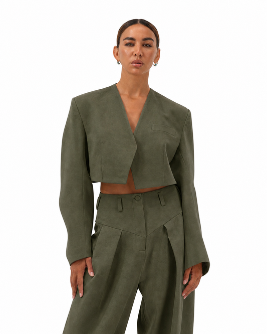 Engineered sleeves blazer