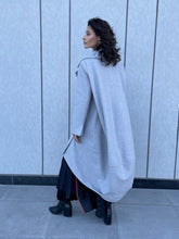 Load image into Gallery viewer, Draped back wool coat
